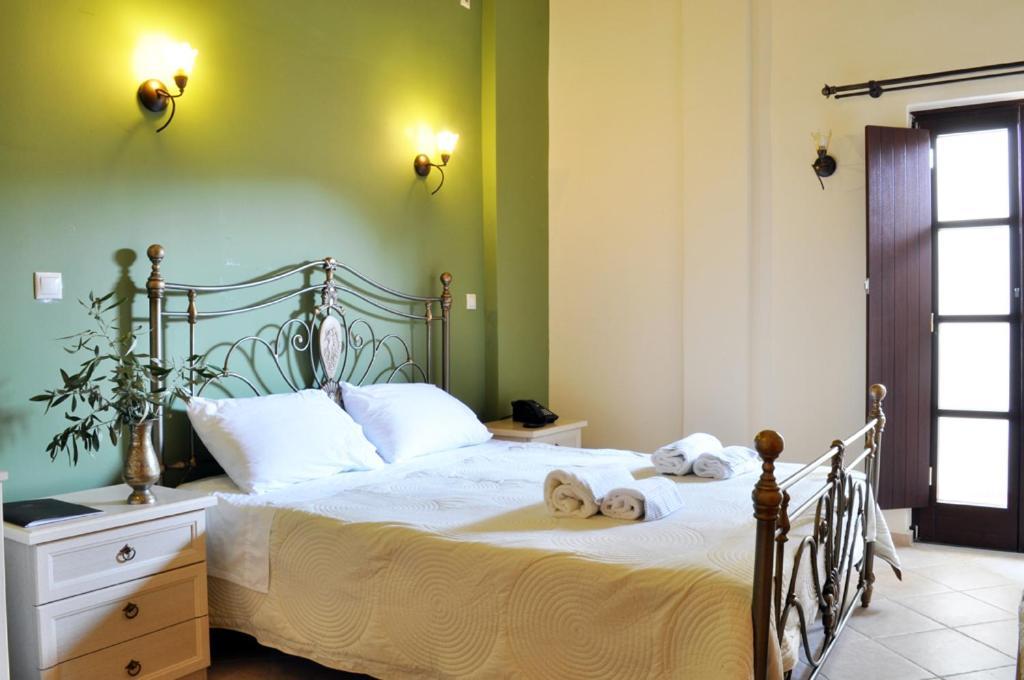 Areos Polis Boutique Hotel Areopoli Exterior photo